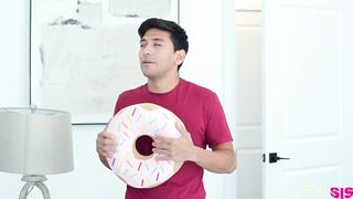 Rissa Mae - Donuts And Cupids Arrow - S35:E7