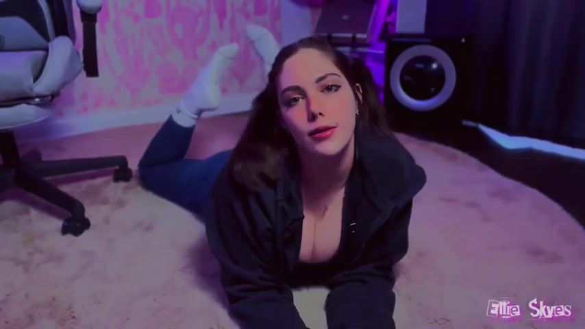 Ellie Skyes - Sibling Rivals