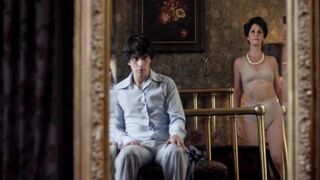 Milf is getting her hairy pussy massively fucked