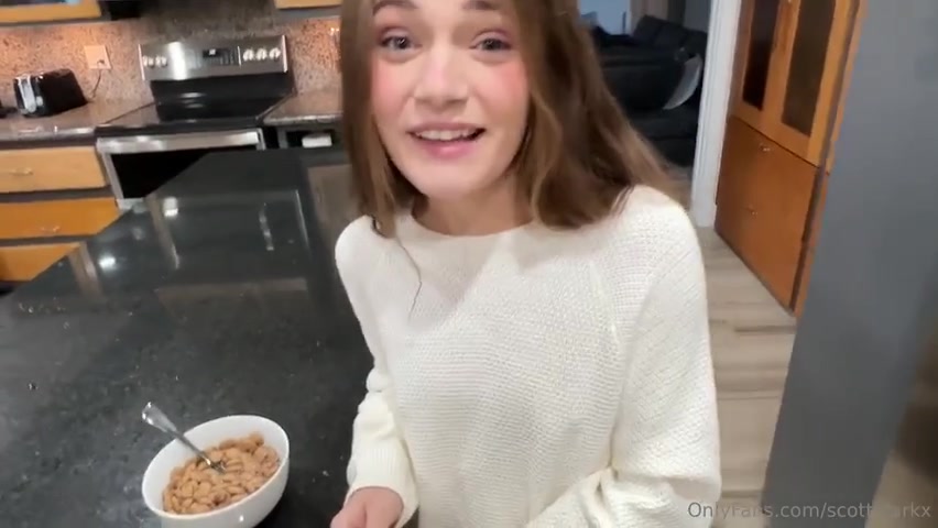 Juniper Ren - Little Daughter Gives Her Pussy to Old Man