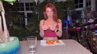 TrophyWifeNat - Sexy Mommy eats an orange