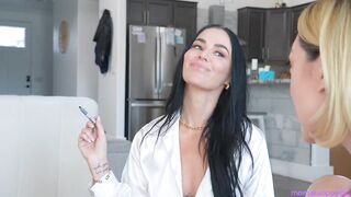 Lily Labeau & Venus Valencia - Our Sexy Stepmoms Go The Extra Mile - S6:E1